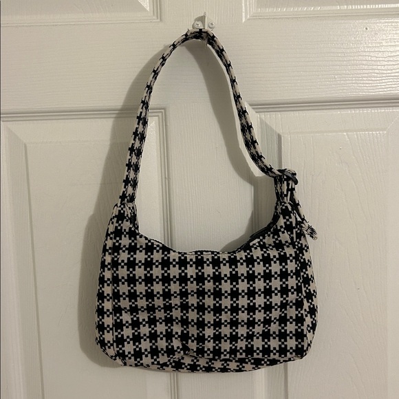 Baggu Mini Nylon Shoulder Bag Black/White Pixel Gingham NWT - Picture 7 of 11